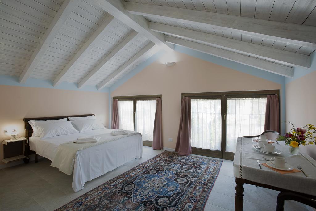 B&B Lambroriver Мероне Номер фото